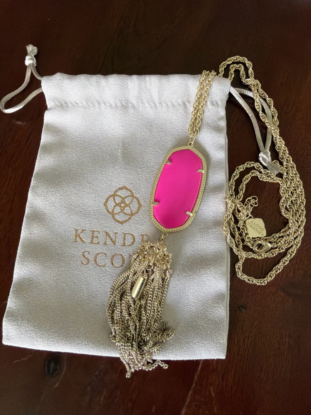 Kendra Scott Hot Pink Elle Pendant Necklace in Gold